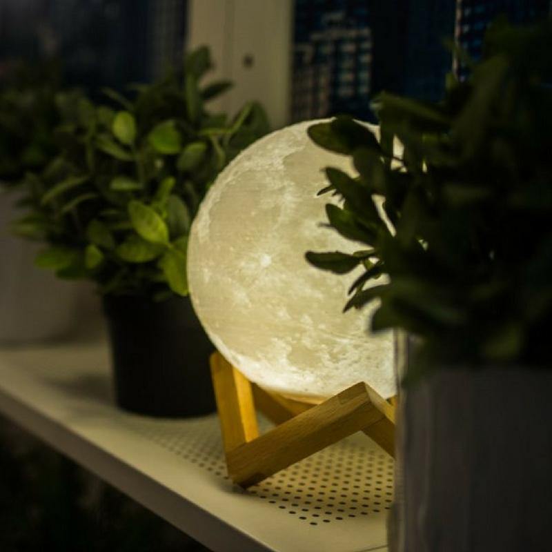 3D Moon Lamp (with Wooden Stand)